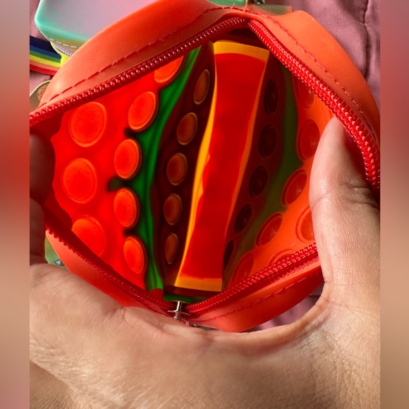 Kids Pop-it Purses - Picture 2 of 4